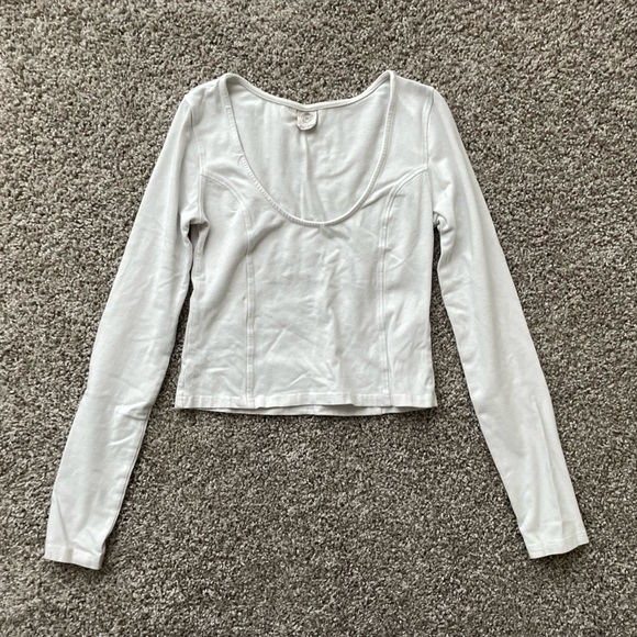 Urban outfitters long sleeve top - Picture 2 of 4